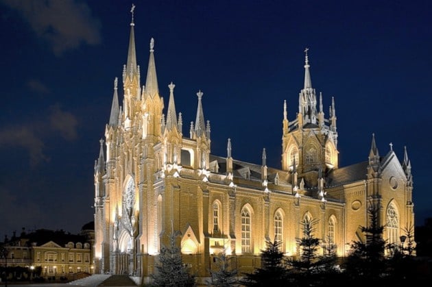 Catholic_Cathedral_Moscow_Night