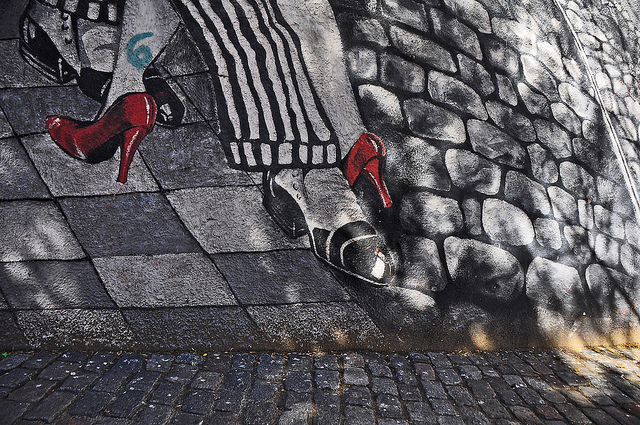 Tango street art